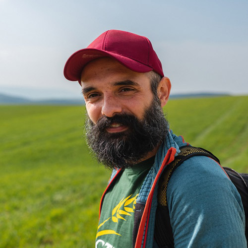 Claudio Focarazzo
An innate desire to discover and understand, combined with an equally natural vocation for travel, led him to study archaeology — earning a degree in Archaeology of Magna Graecia from the University of Bari — and to take part in numerous excavation campaigns in both Italy and France.
